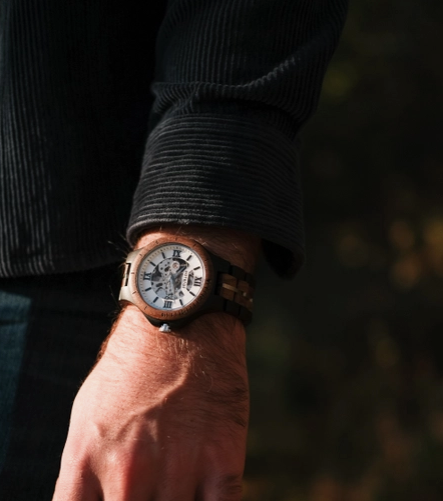 Noyer Motus Men's Automatic Watch