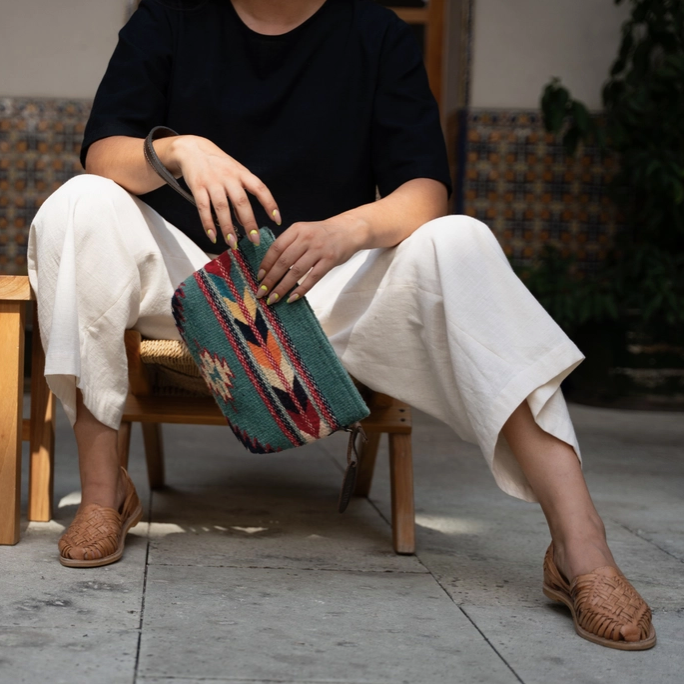 Sun & Sea Clutch
