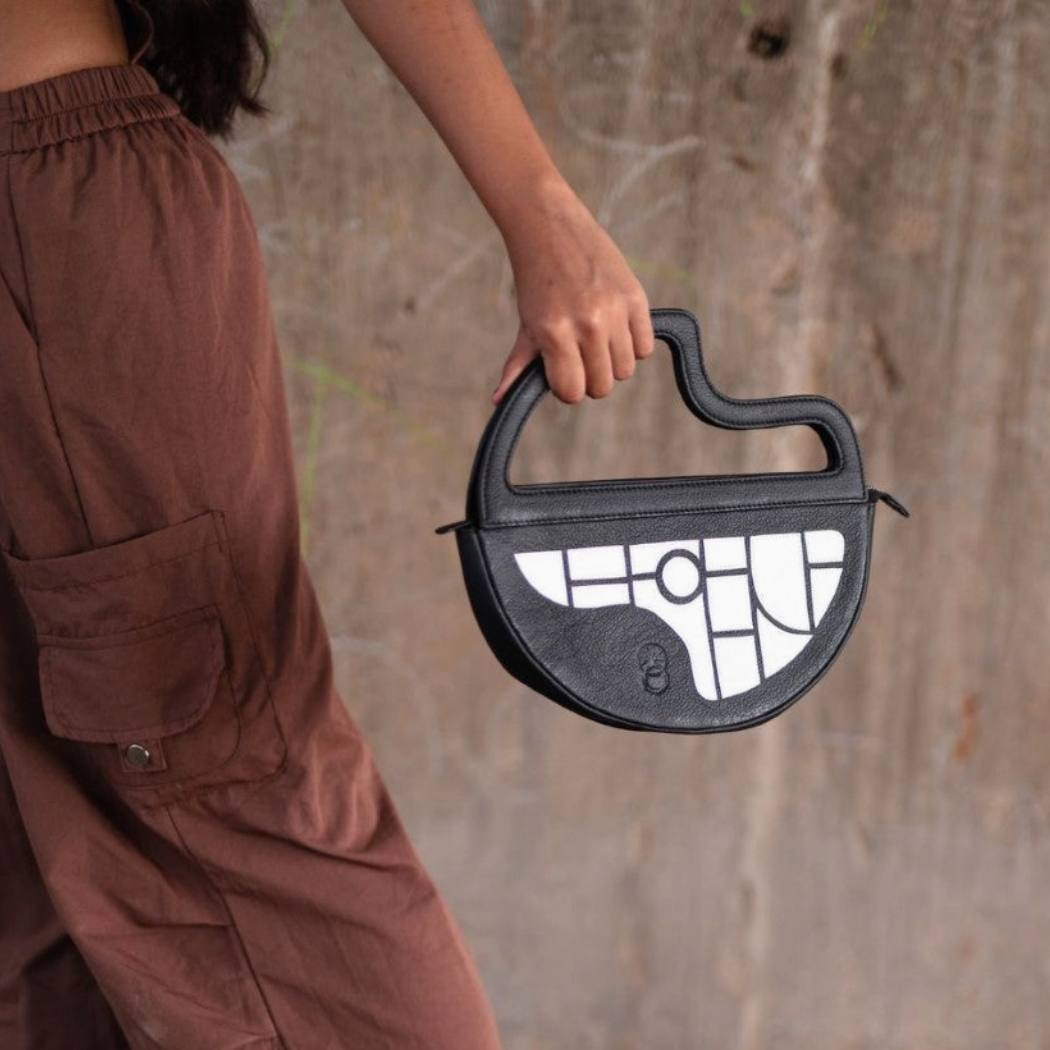 Crescent Clutch