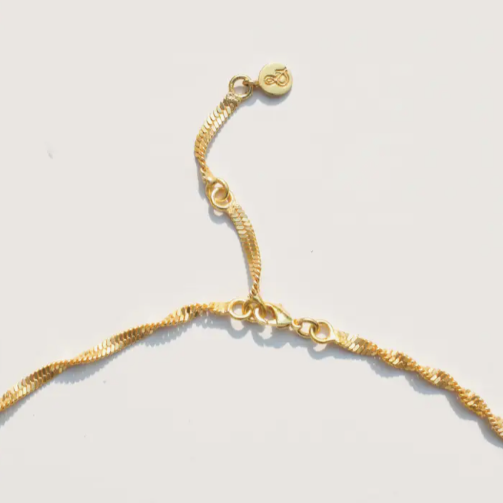 Twisted Herringbone Chain