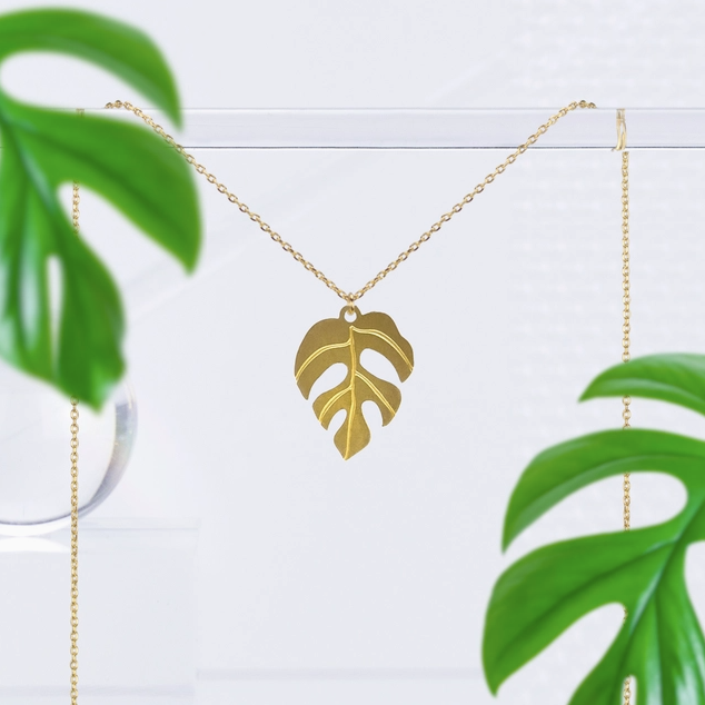 Monstera Necklace