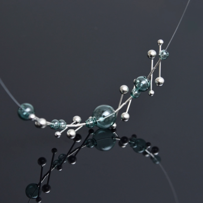 Vevé Necklace