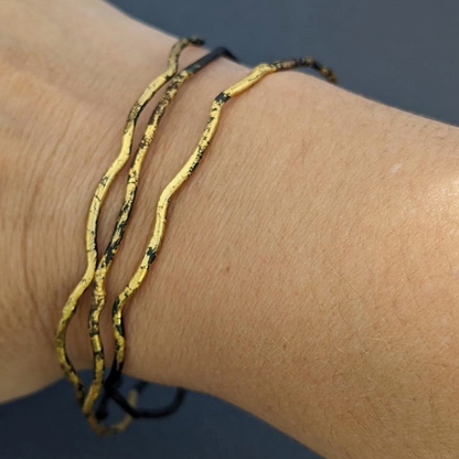 Wavy Bangle