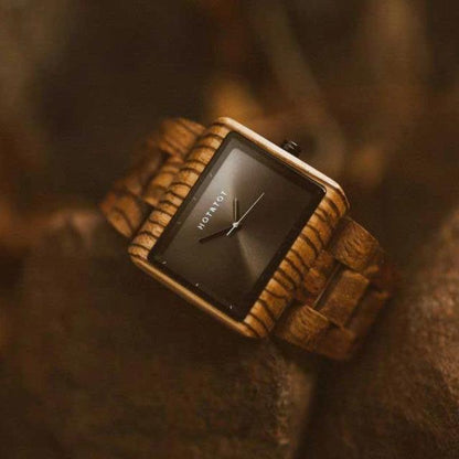 Dusk Men's Wrist Watch