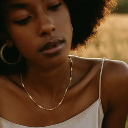 Twisted Herringbone Chain